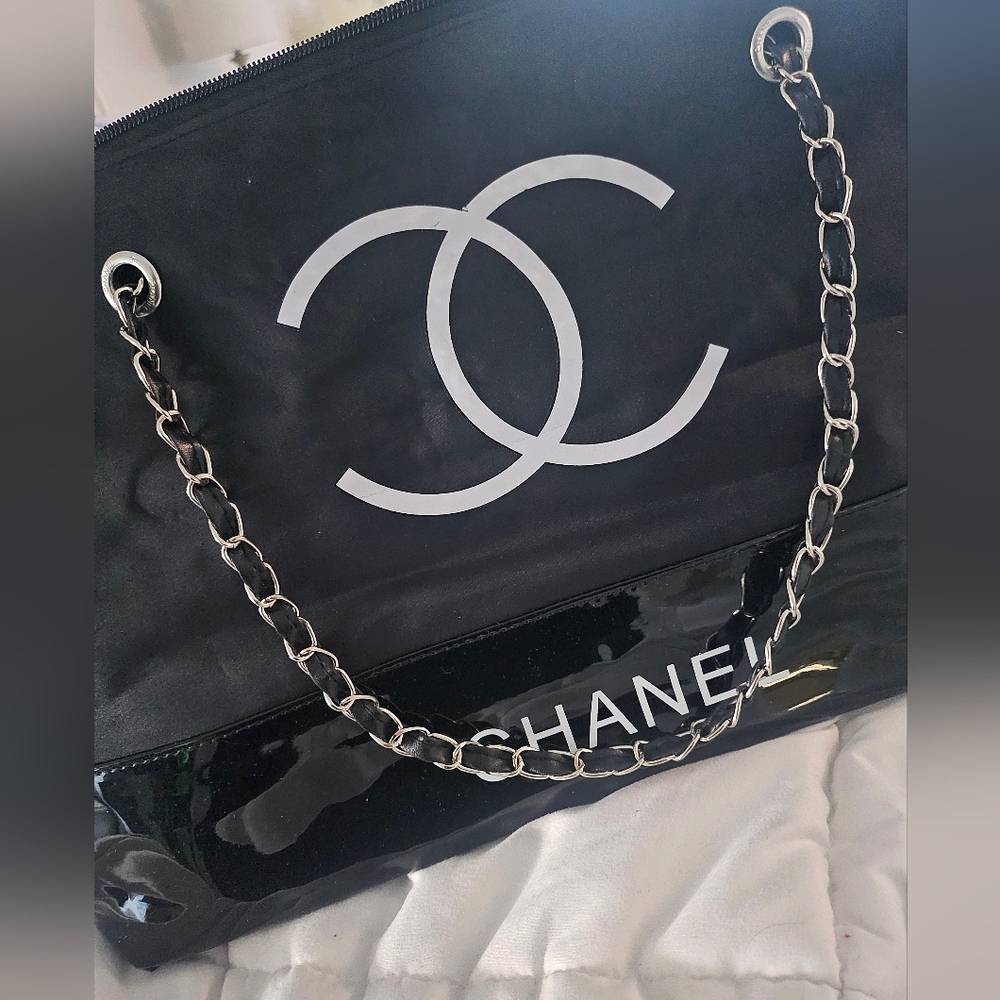 CHANEL GWP Black and Silver Chain-Handle Logo Tote - Picture 2 of 12